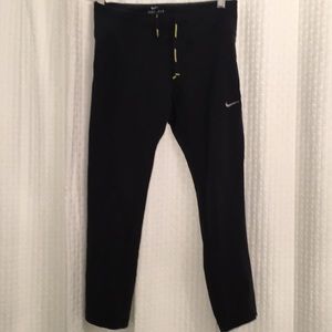 SALE Nike dri fit black cropped running pant small